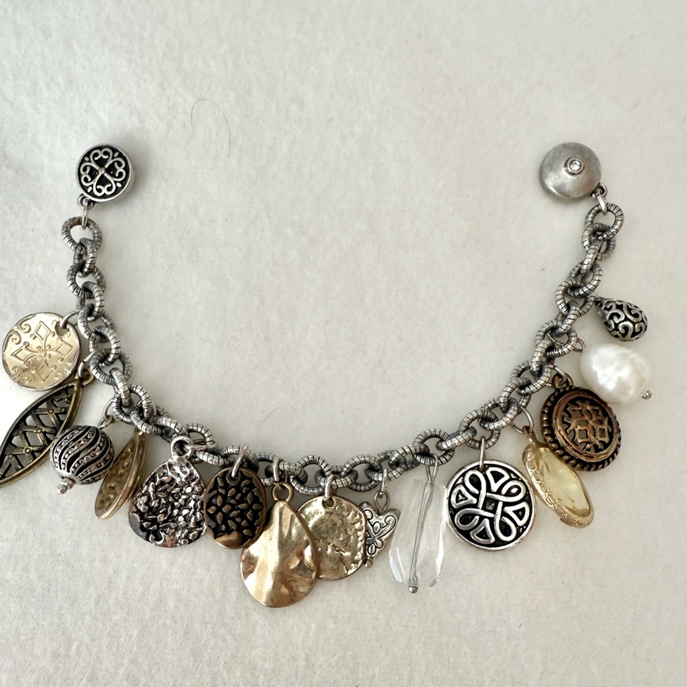 Charm bracelet